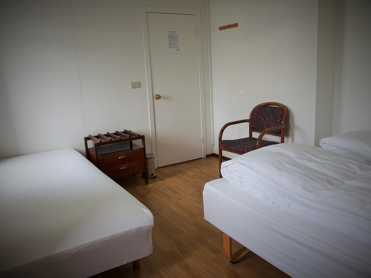 Husavik Hostel ภายนอก รูปภาพ