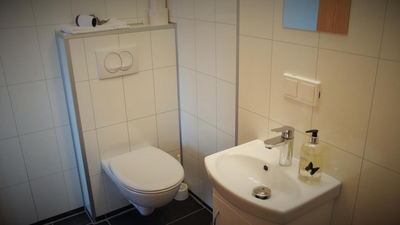 Husavik Hostel ภายนอก รูปภาพ