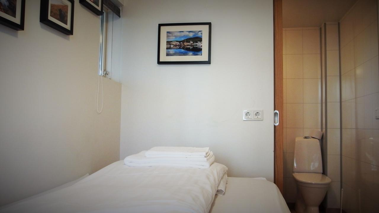 Husavik Hostel ภายนอก รูปภาพ